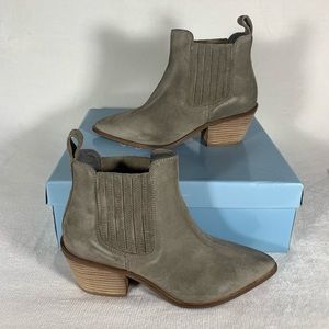 NEW Seychelles Women's Wanderlust Leather Pointed Toe Ankle Boot Taupe Size 6.5